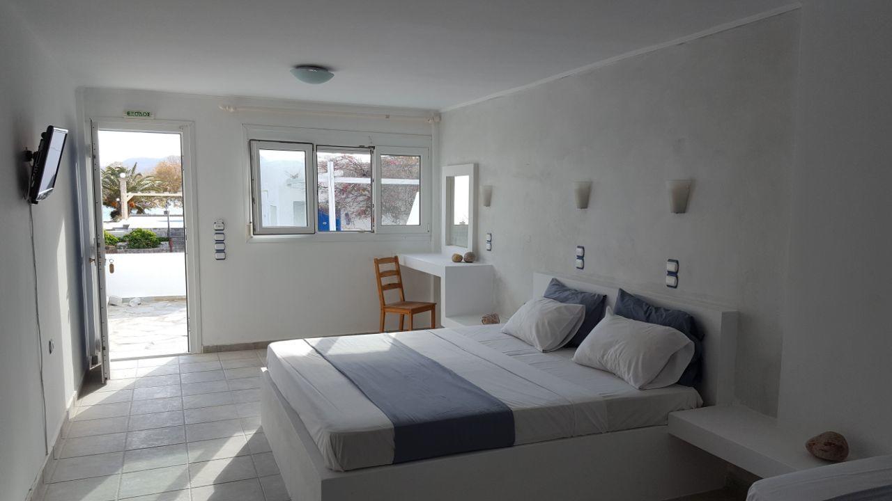 Lagada Beach Hotel Adamantas  ภายนอก รูปภาพ